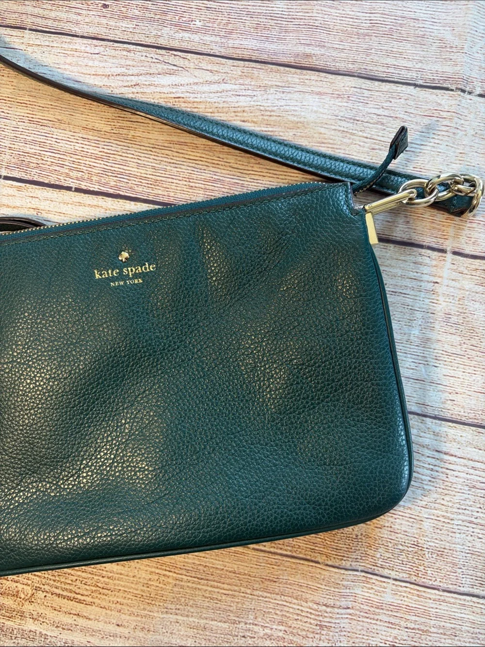 Kate Spade Teal Pebbled Leather Crossbody with Gold Hardware Clean
